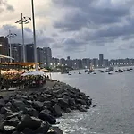 Iate Plaza Hotel 402