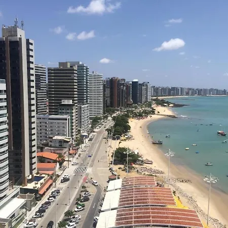 Iate Plaza 402 Fortaleza (Ceara)